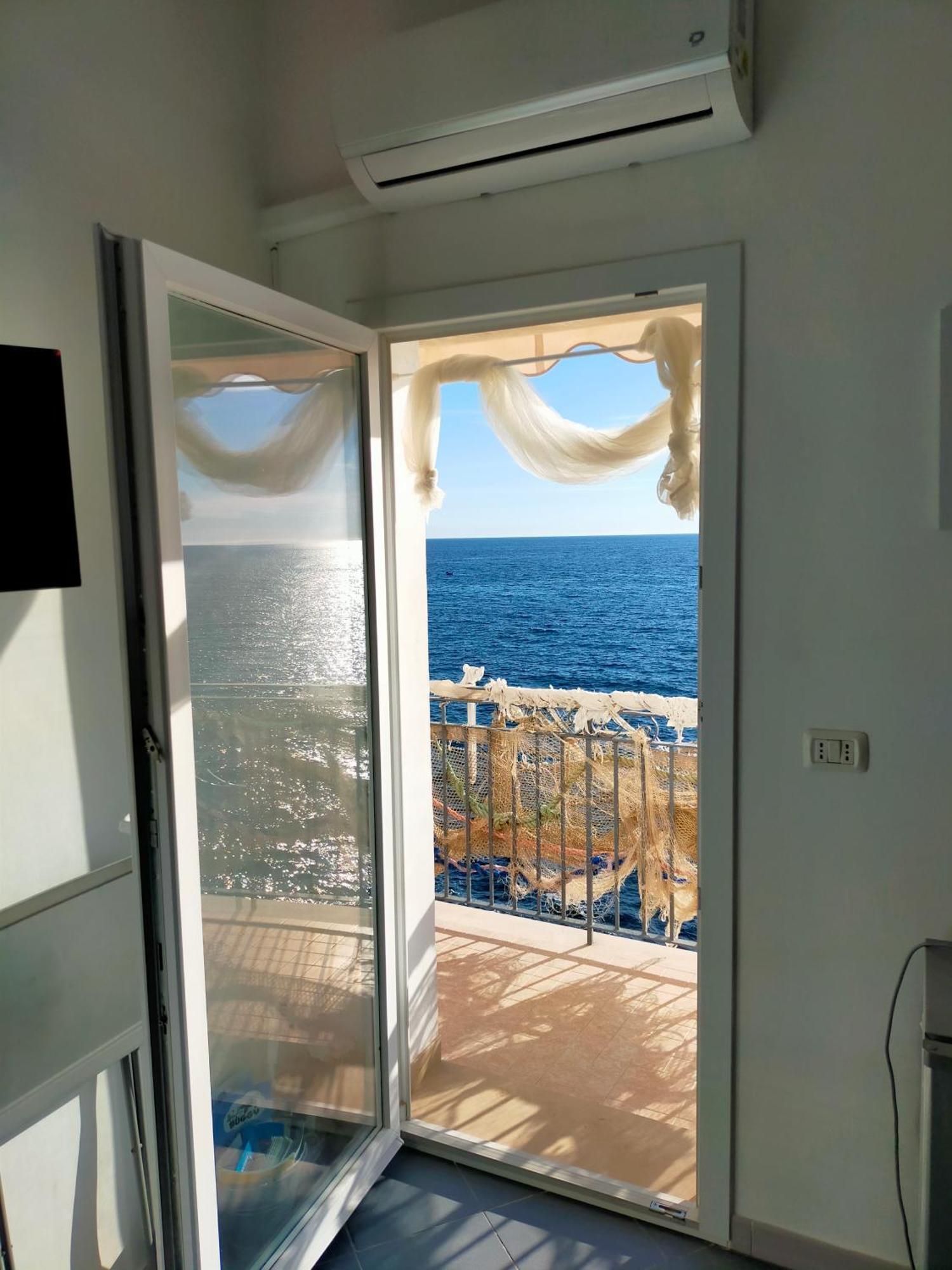 Apartamento Casa Adriana Fronte Mare Monopoli Exterior foto